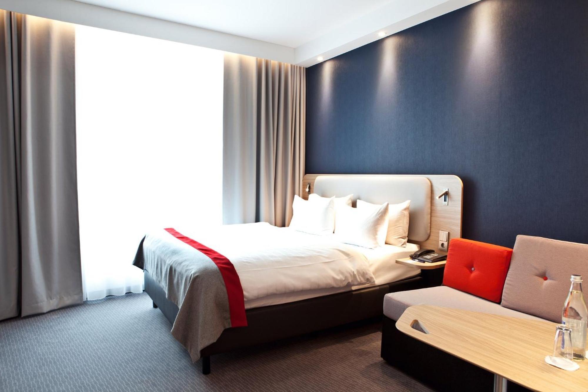 Holiday Inn Express - Ringsheim By Ihg Exterior foto