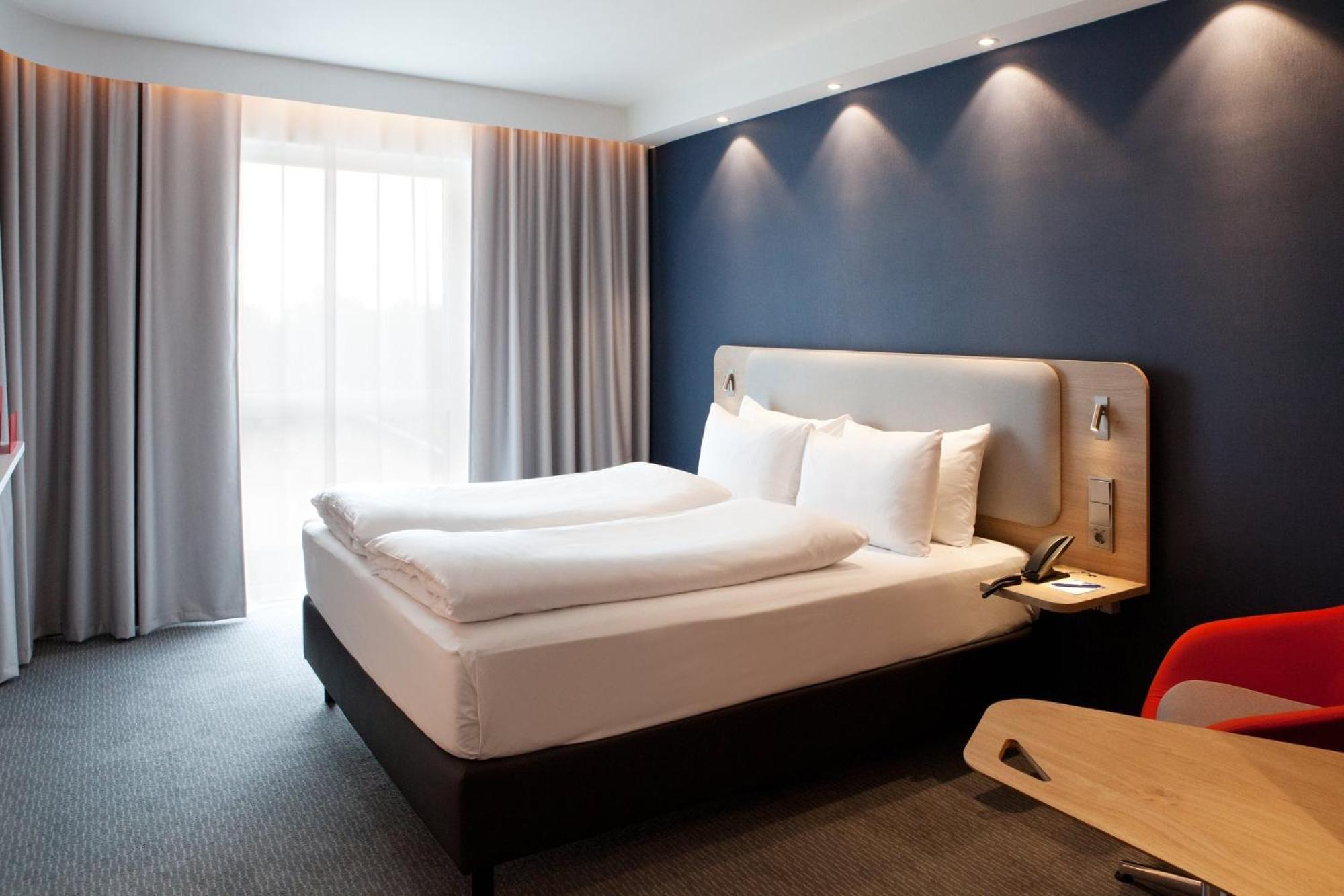 Holiday Inn Express - Ringsheim By Ihg Exterior foto
